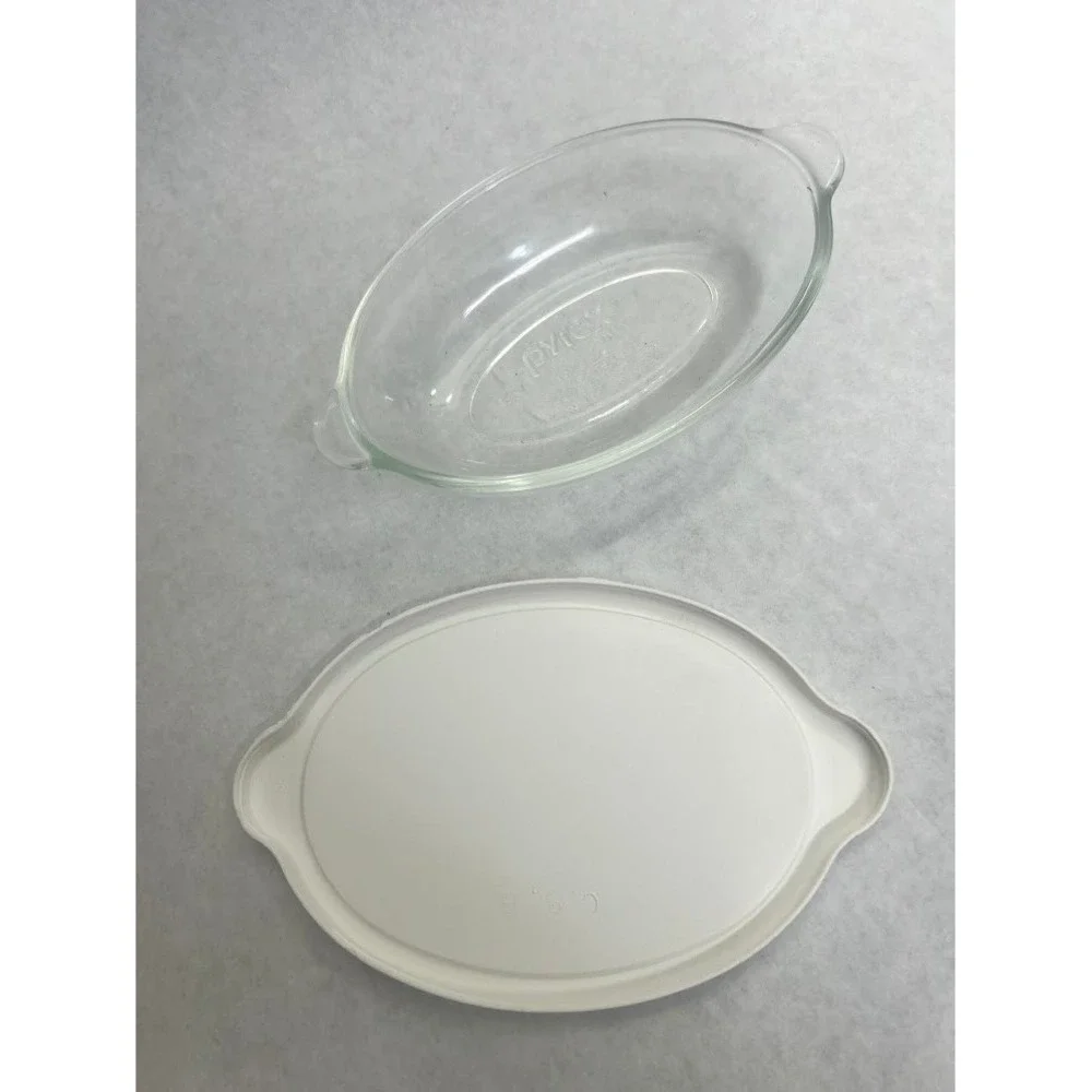 Pyrex by Corning 1.5 Cup 350ml Oval Glass Storage Dish with White Lid 729